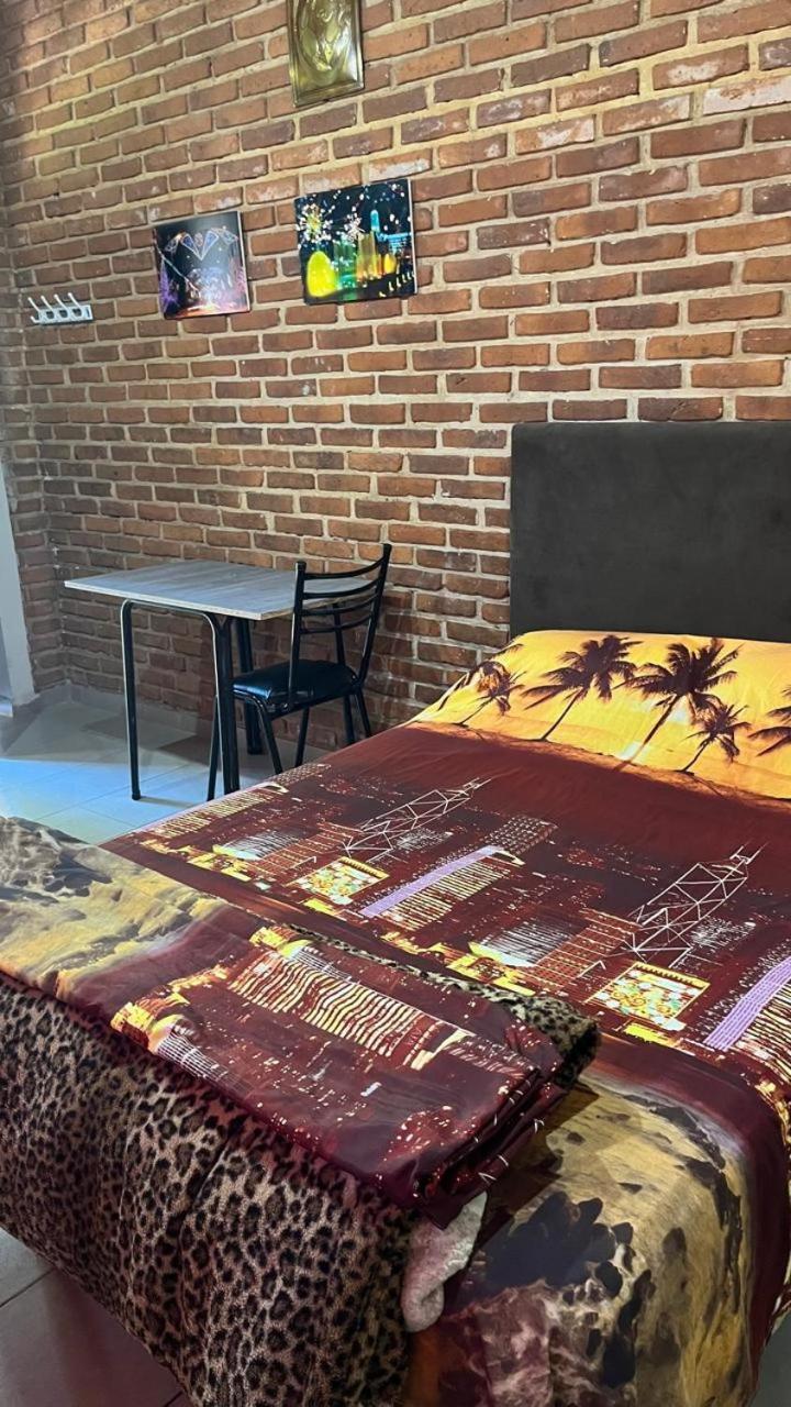 Casa Marina Argentina De Aeropuerto Ezeiza Chek-In 24 H 10 Minutos De Aeropuerto Hostel Монте Гранде Екстериор снимка